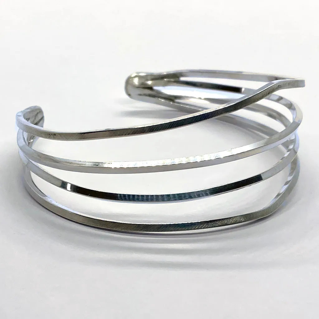 Bangle-style Chic Lines