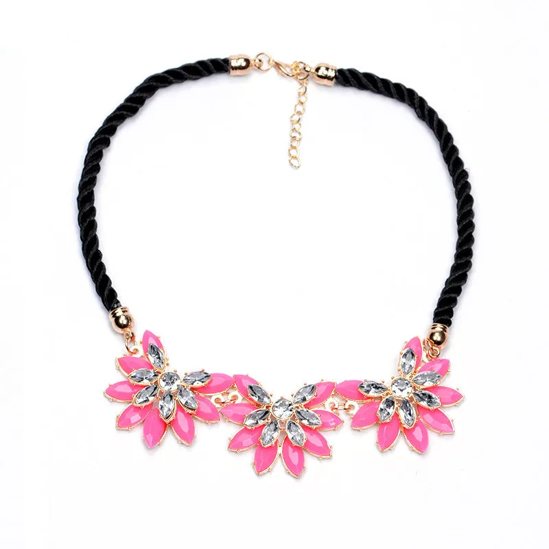 Collares Women Flower Necklace Pendant Multi-layer Black Weave Rope Chain Rhinestone Water Drop Choker Statement Necklace