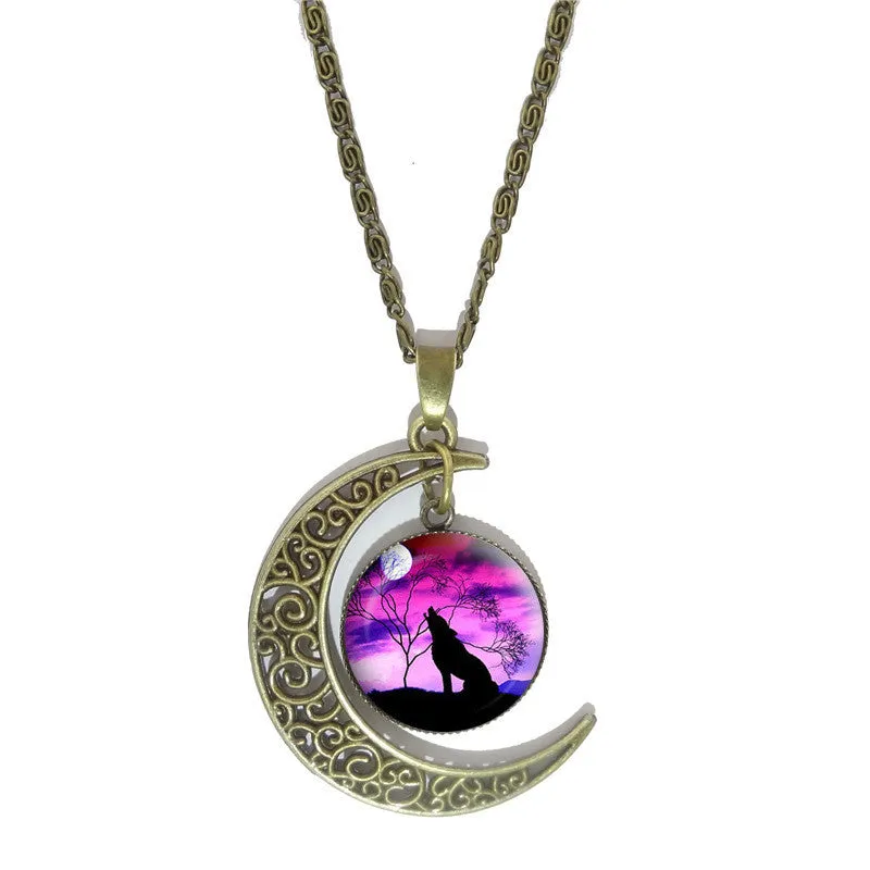 Fashion Wolf Glass Cabochon Pendant Necklace Vintage Bronze Hollow Half Moon Charm Chain Necklace For Women Fine Jewelry