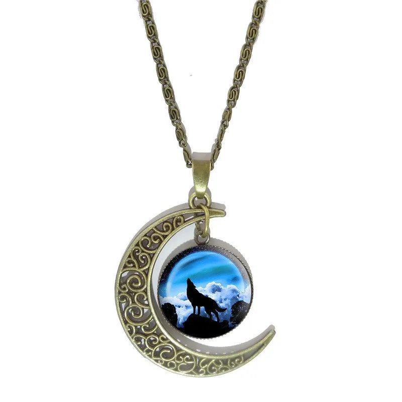 Fashion Wolf Glass Cabochon Pendant Necklace Vintage Bronze Hollow Half Moon Charm Chain Necklace For Women Fine Jewelry