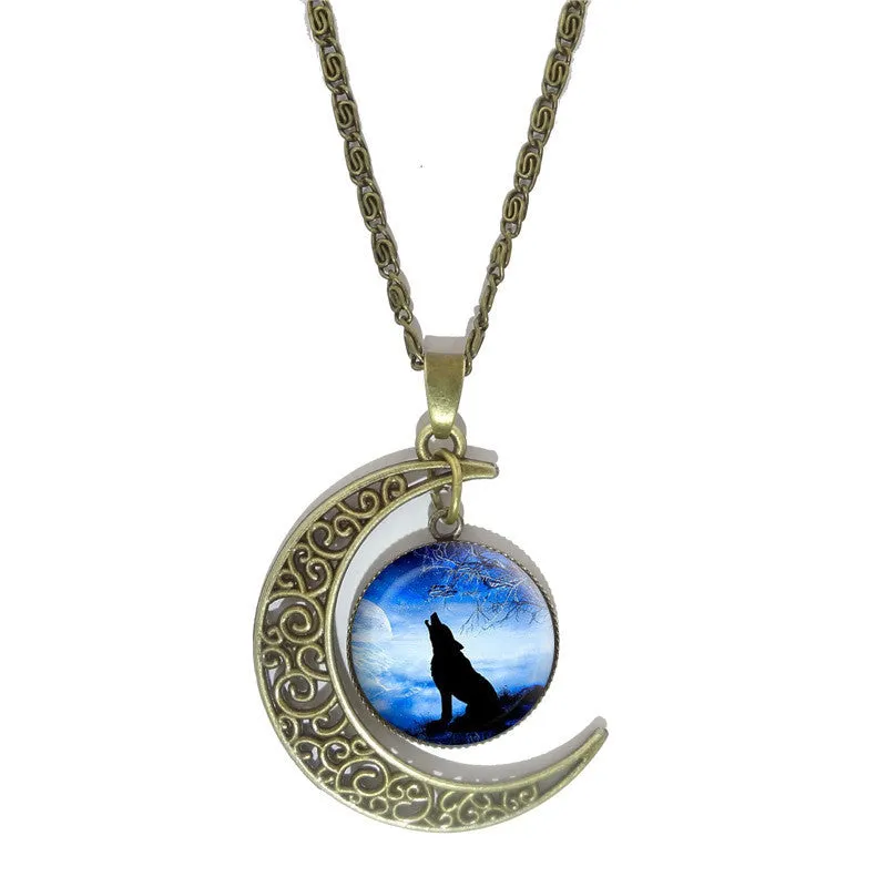 Fashion Wolf Glass Cabochon Pendant Necklace Vintage Bronze Hollow Half Moon Charm Chain Necklace For Women Fine Jewelry