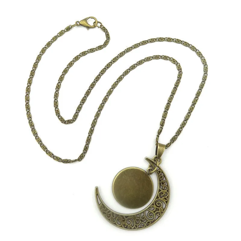 Fashion Wolf Glass Cabochon Pendant Necklace Vintage Bronze Hollow Half Moon Charm Chain Necklace For Women Fine Jewelry