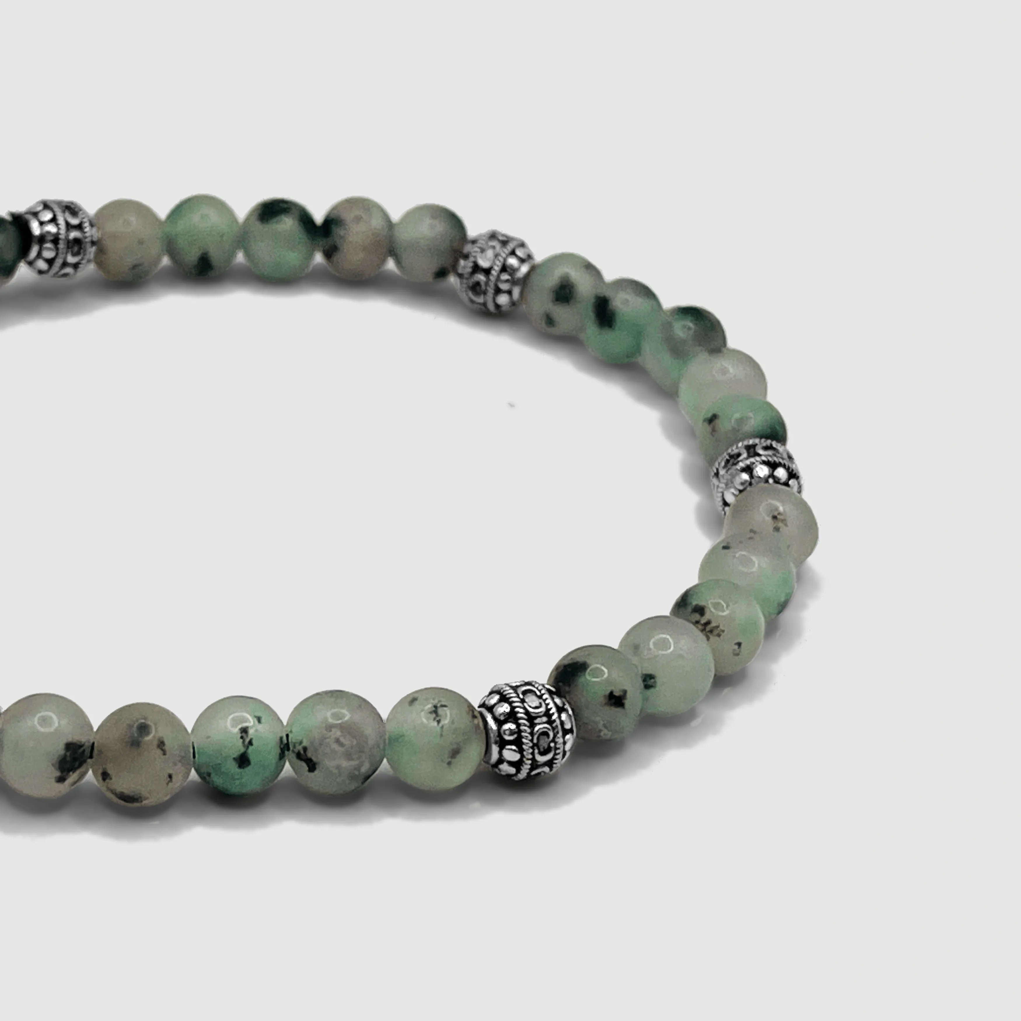 Kiwi Stone Bracelet (Silver)