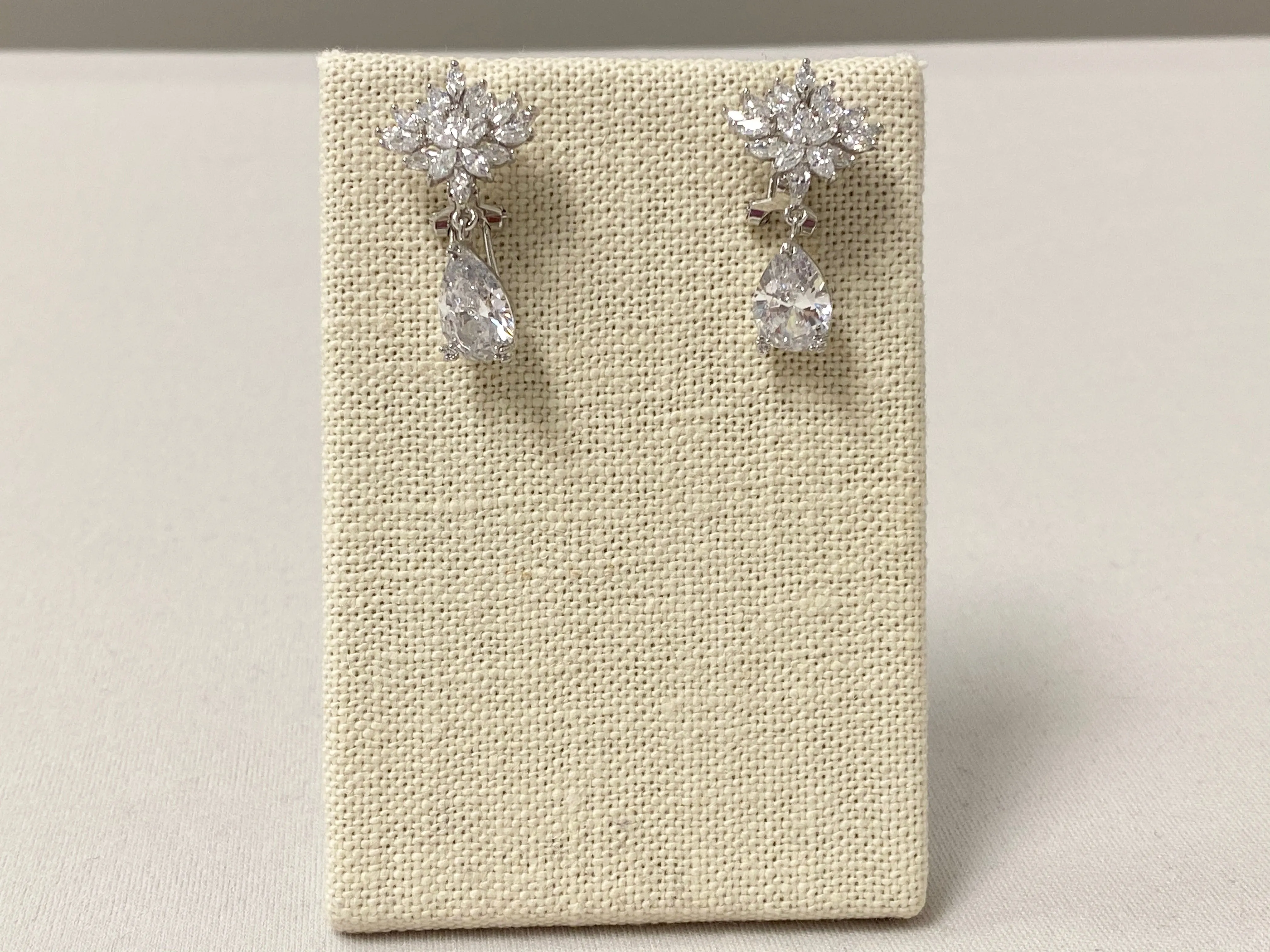 Timeless in Gathered Crystals Earrings